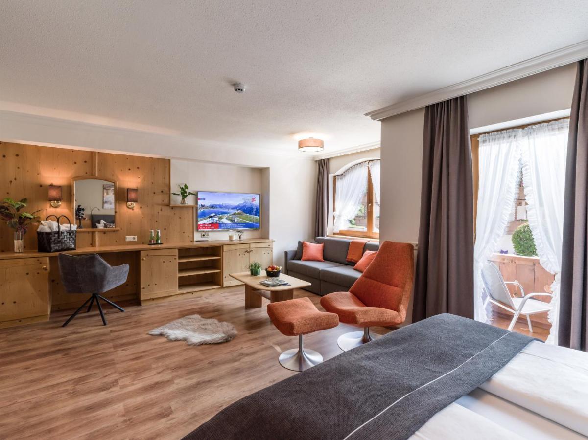Hotel Blizz Finkenberg Esterno foto